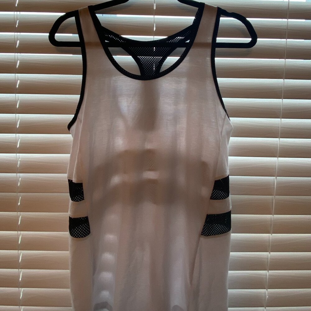 Xersion Womens White Tank Top Sleeveless Shirt Mesh Scoop Neck